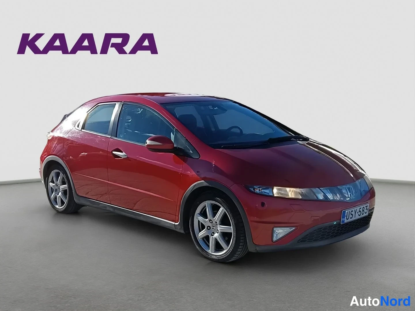 Punainen Honda Civic 2006, etuviisto, keula oikealle, kuva 2