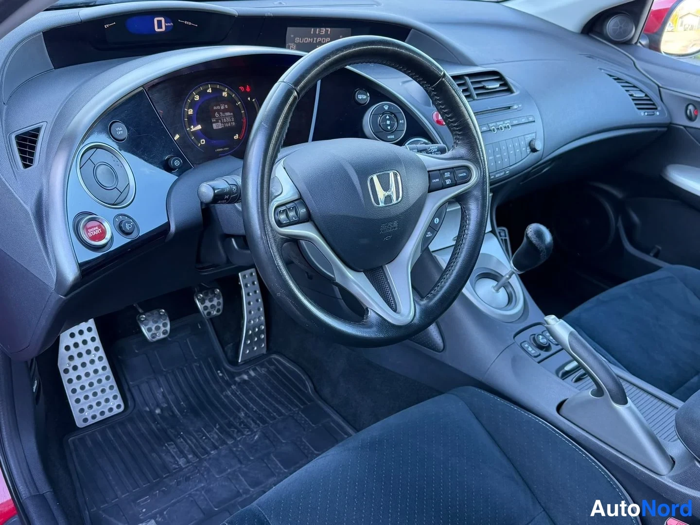 Punainen Honda Civic 2006, kuva 8