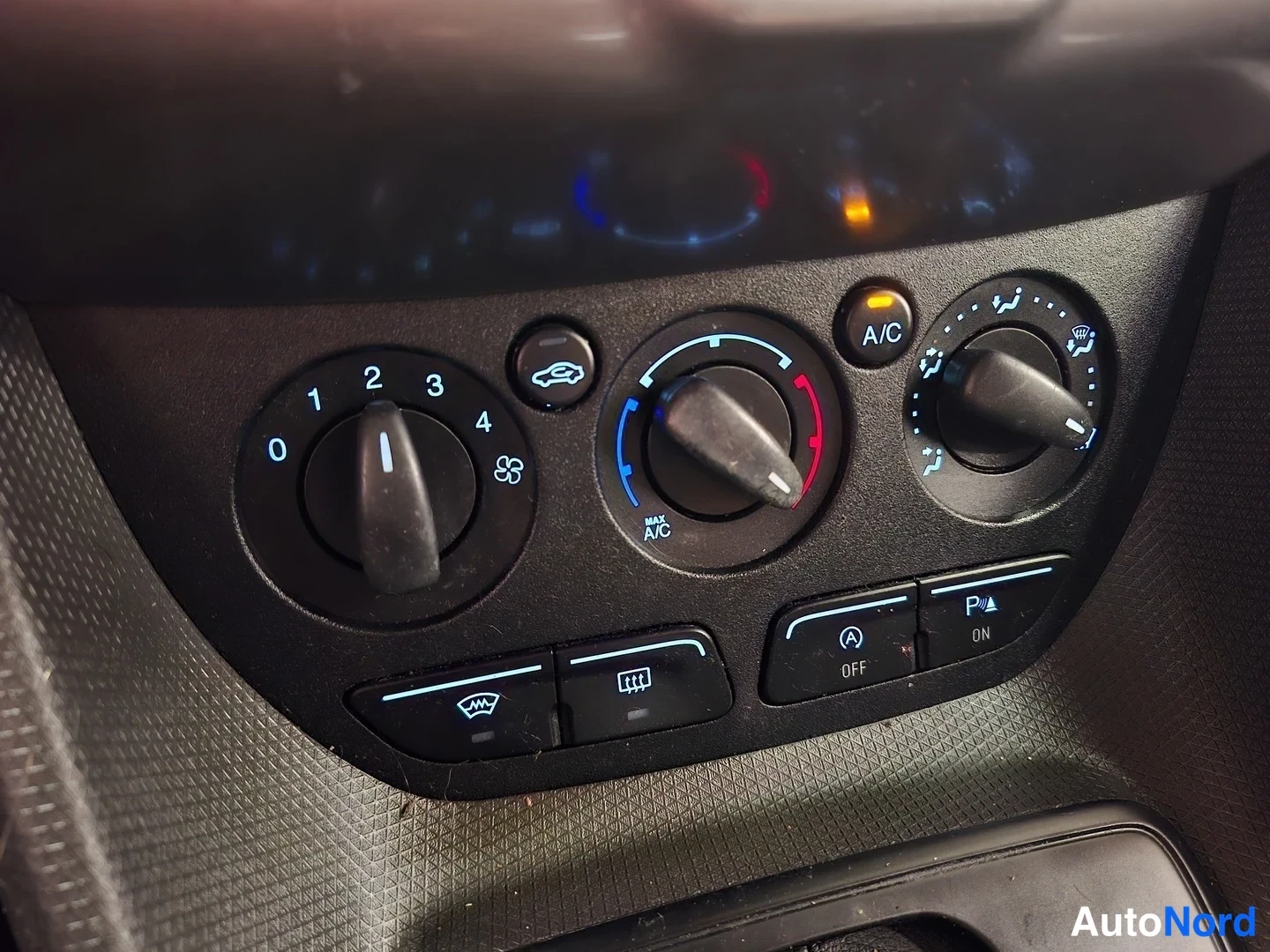 Silver Ford Transit Connect 2016, photo 17