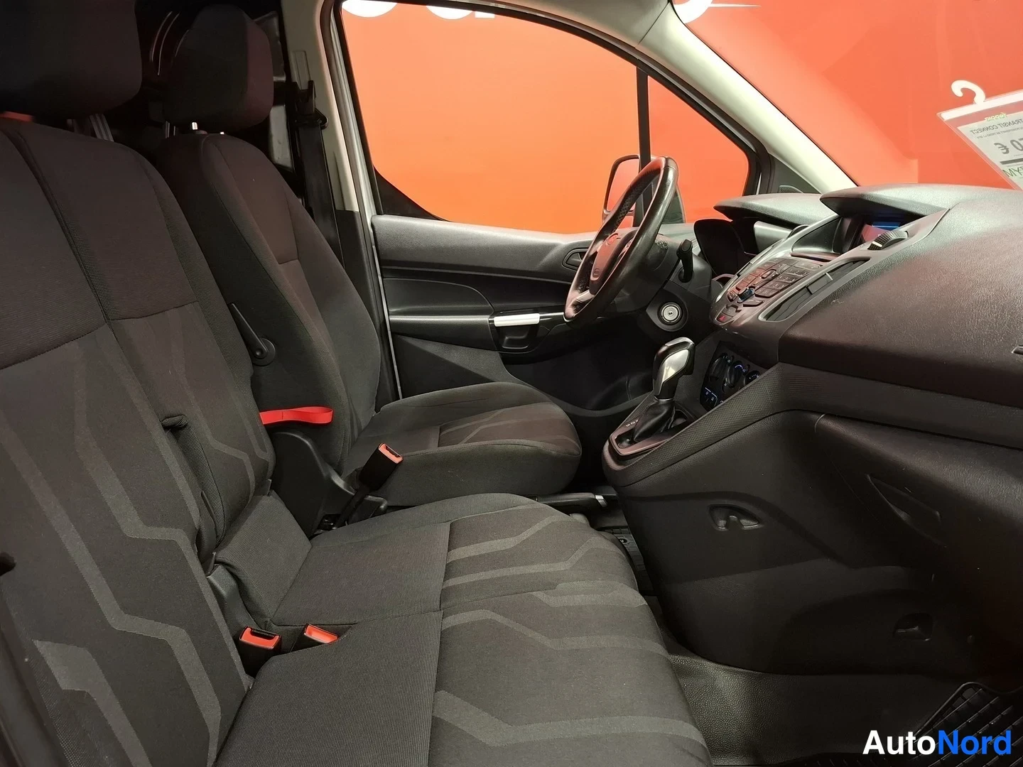 Silver Ford Transit Connect 2016, photo 10