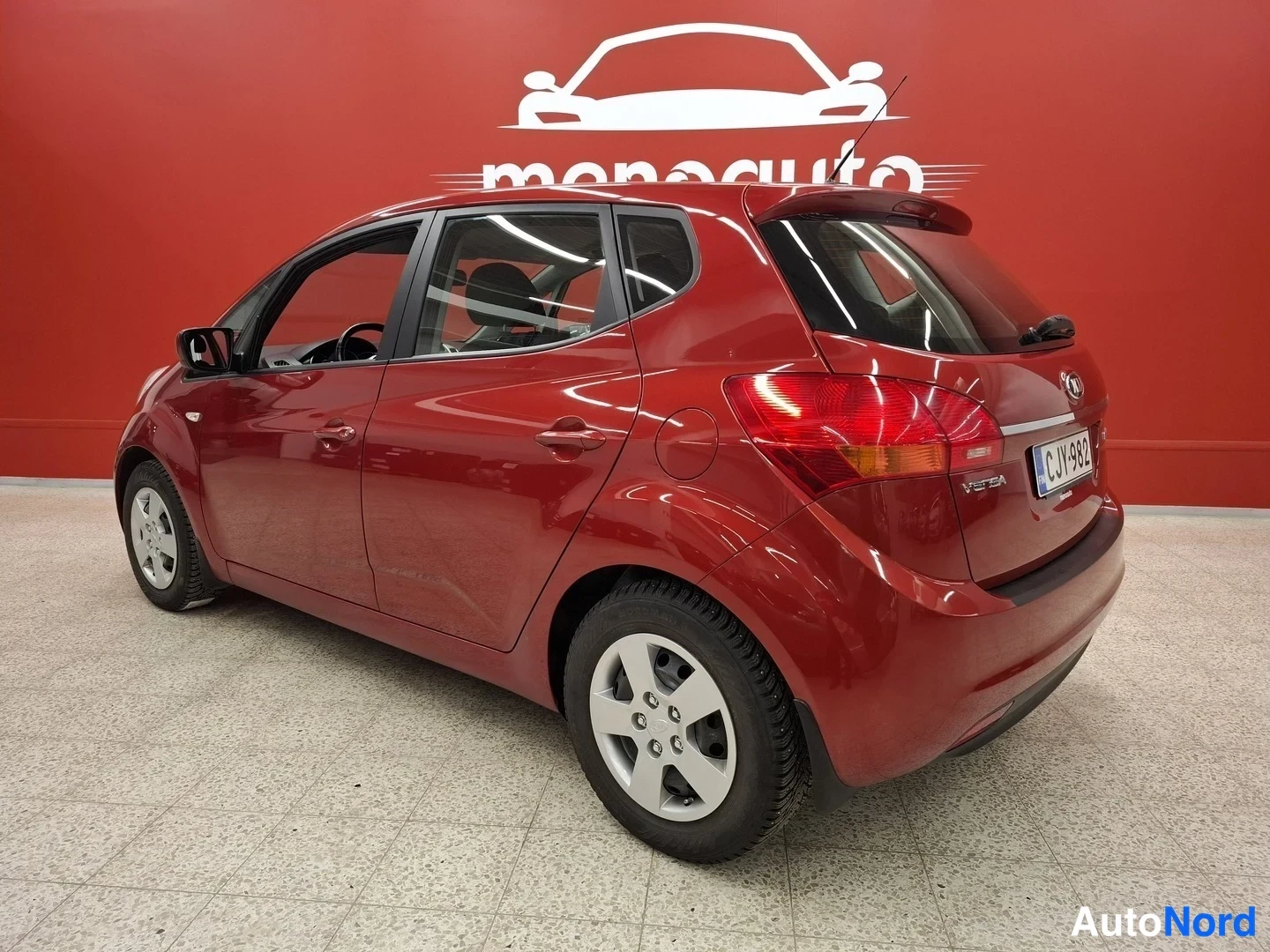 Punainen Kia Venga 2015, takaviisto, kuva 6