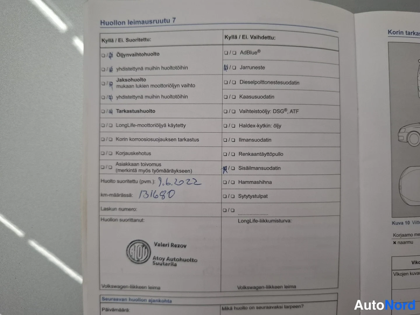 Asiakirja: Huollon leimausruutu 7 huoltokirjassa, käsinkirjoitettu huolto 9.6.2022, 131690 km, Atoy Autohuolto Suutarila (Valeri Rezov) -leima.