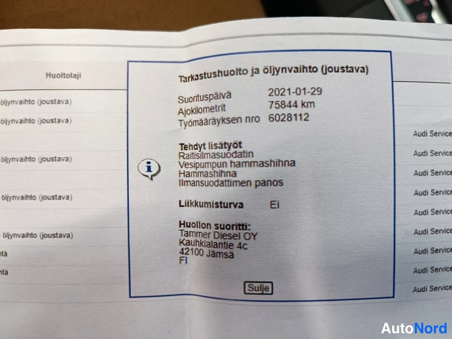 Asiakirja: Huoltohistoriakirjan sivu: tarkastushuolto ja öljynvaihto (joustava) suoritettu 2021-01-29, ajokilometrit 75844 km, suorittanut Tammer Diesel OY.