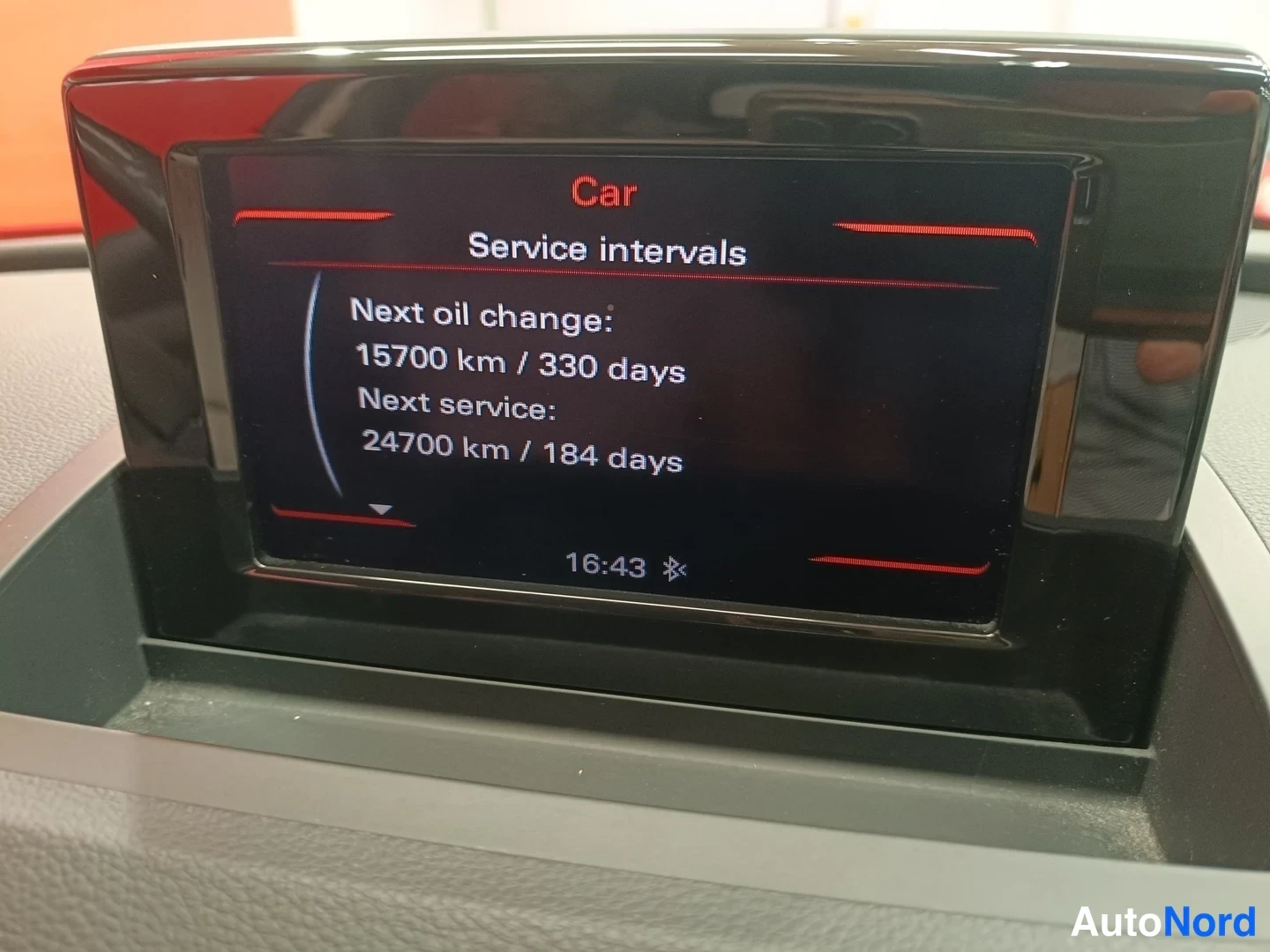 Oranssi Audi Q3 2011, kuva 9