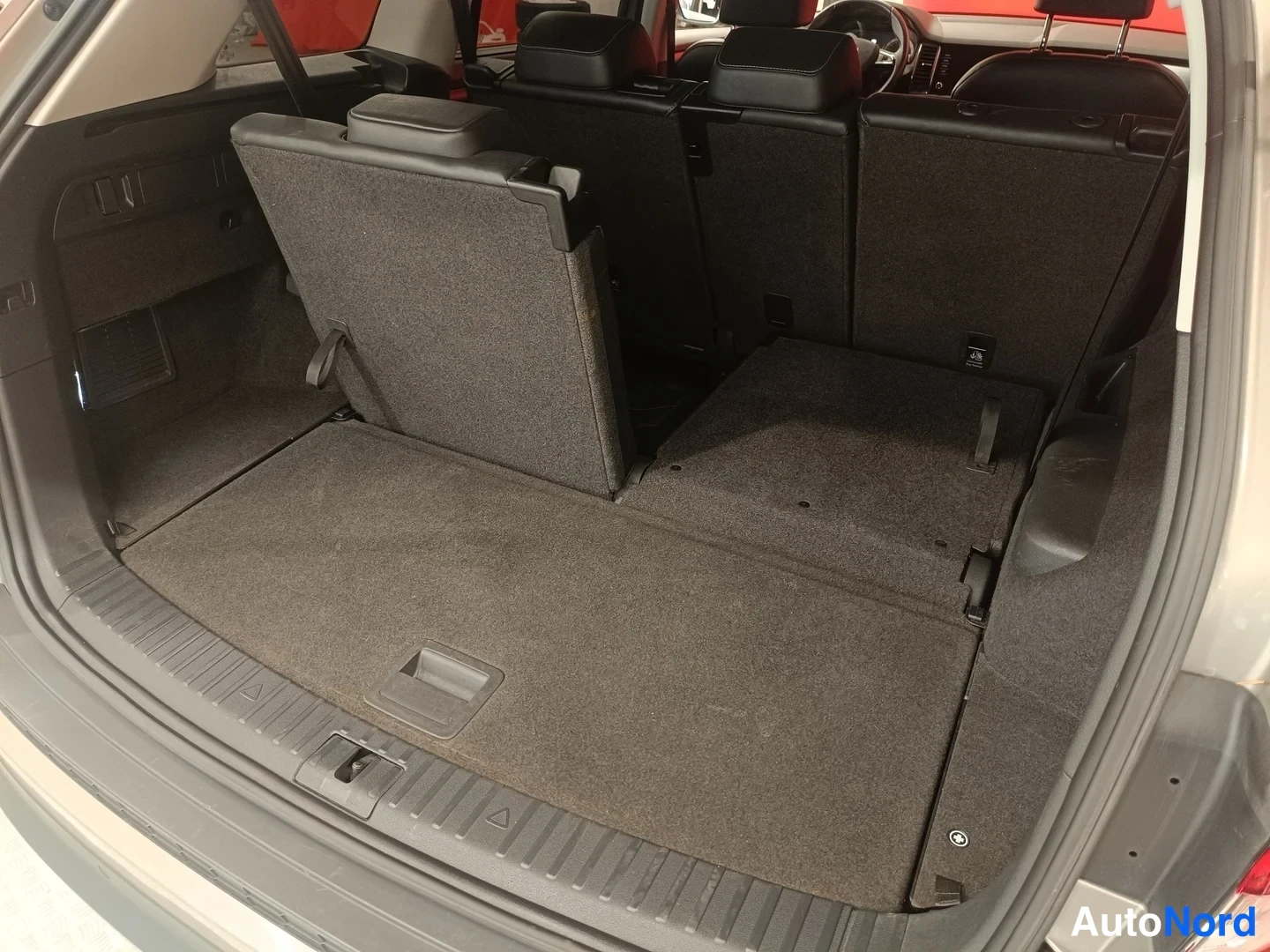 Harmaa Skoda Kodiaq 2017, kuva 25