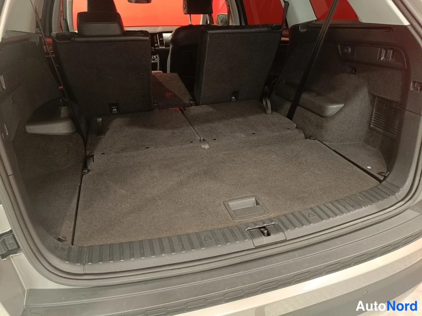 Harmaa Skoda Kodiaq 2017, kuva 26