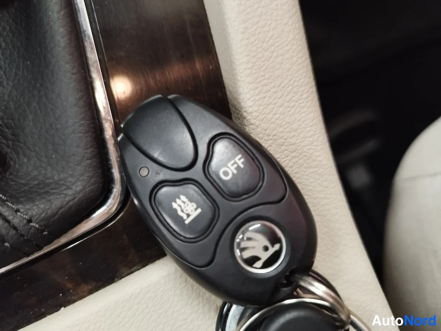 Musta Skoda Octavia 2016, yksityiskohta, kuva 20