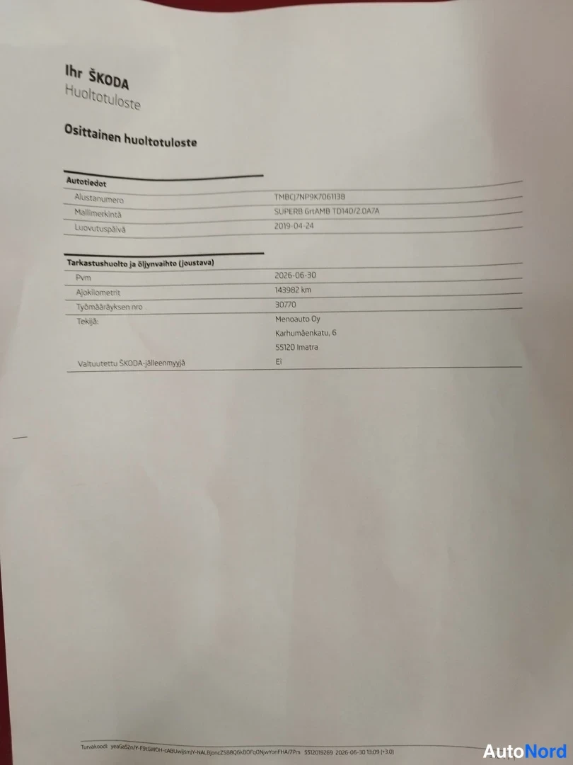 Yksityiskohta: Skodan osittainen huoltotodistus: ajoneuvonumero TMBJCNPUK0K0R3B, mallimerkintä SUPERB GRAM8 TB40B2 DA7A, luovutuspäivä 2019-04-04; tarkastushuolto ja öljynvaih
