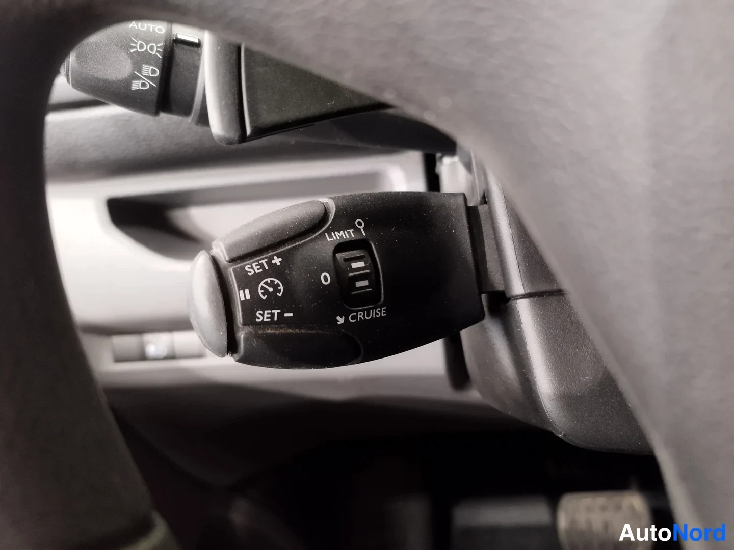 Valkoinen Toyota Proace 2020, kuva 10