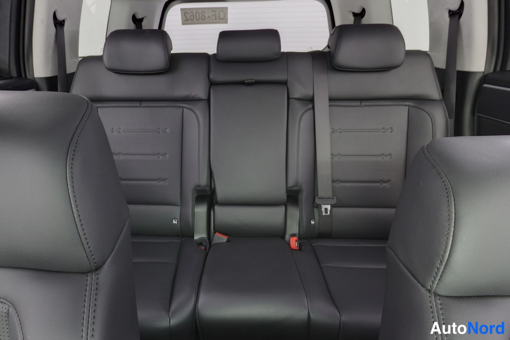 Musta Hyundai Santa Fe 2025, kuva 8