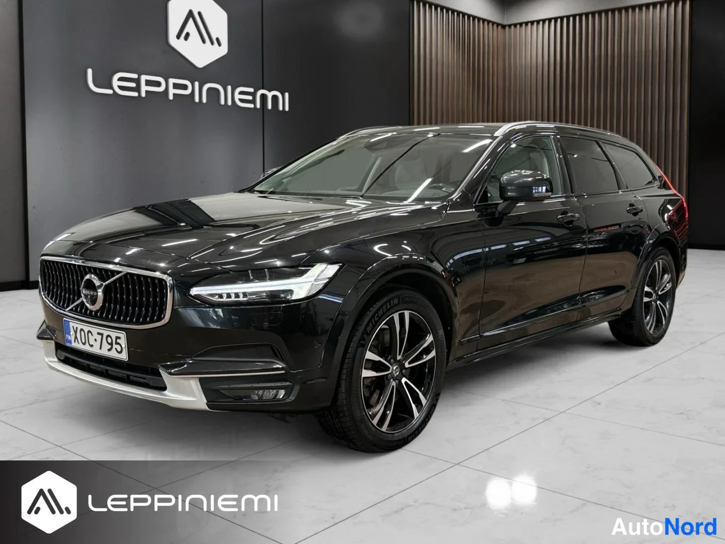 Volvo V90 Cross Country D5 AWD Business Pro 2017