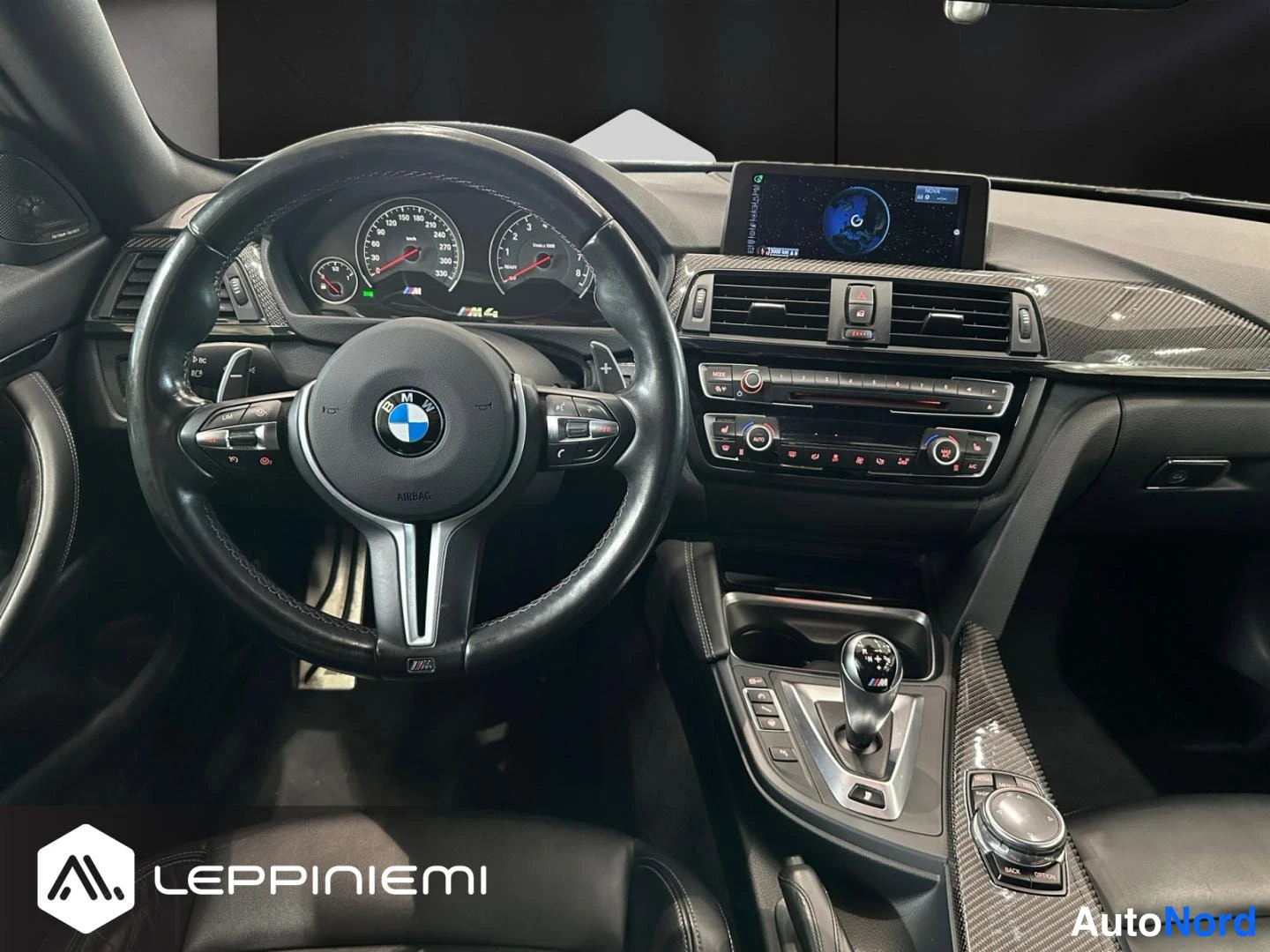 Harmaa BMW M4 2014, etuviisto, keula oikealle, kuva 9