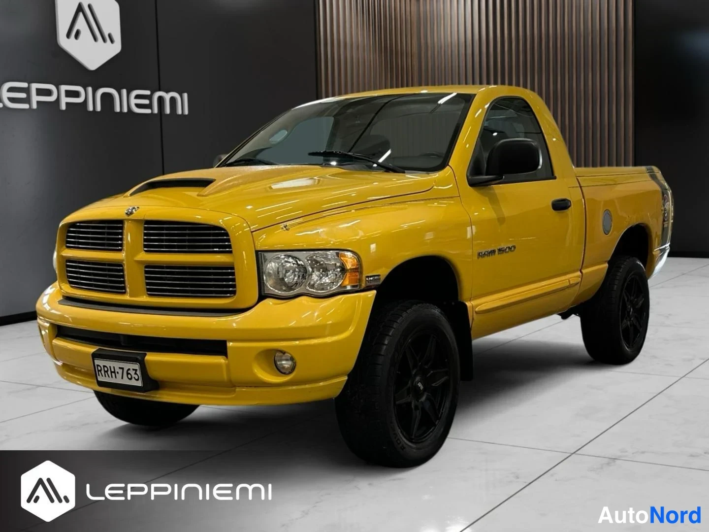 Dodge Ram 5.7 HEMI V8 Rumble Bee 1500 SLT 4x4 2005