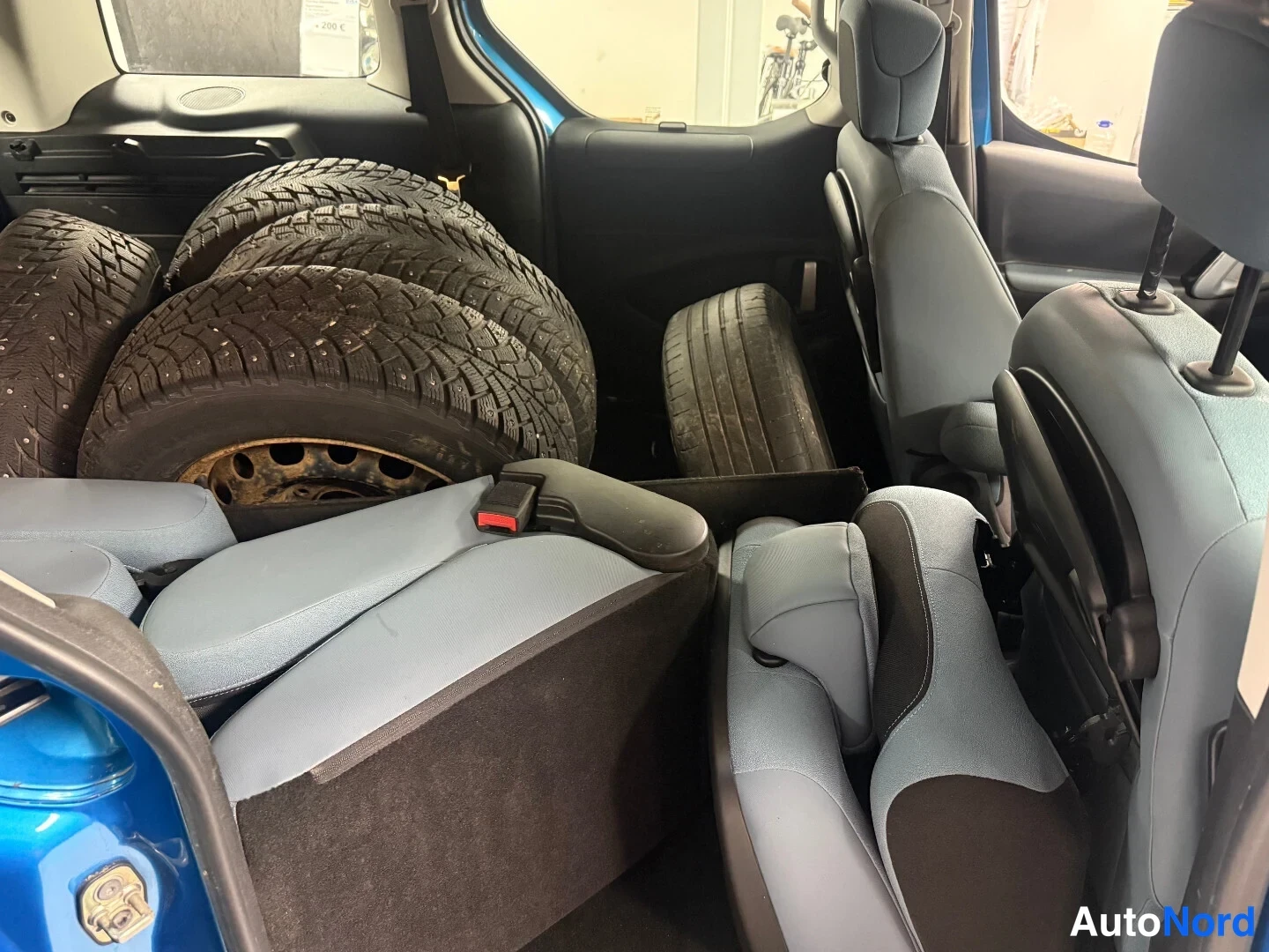 Sininen Citroen Berlingo 2015, kuva 7