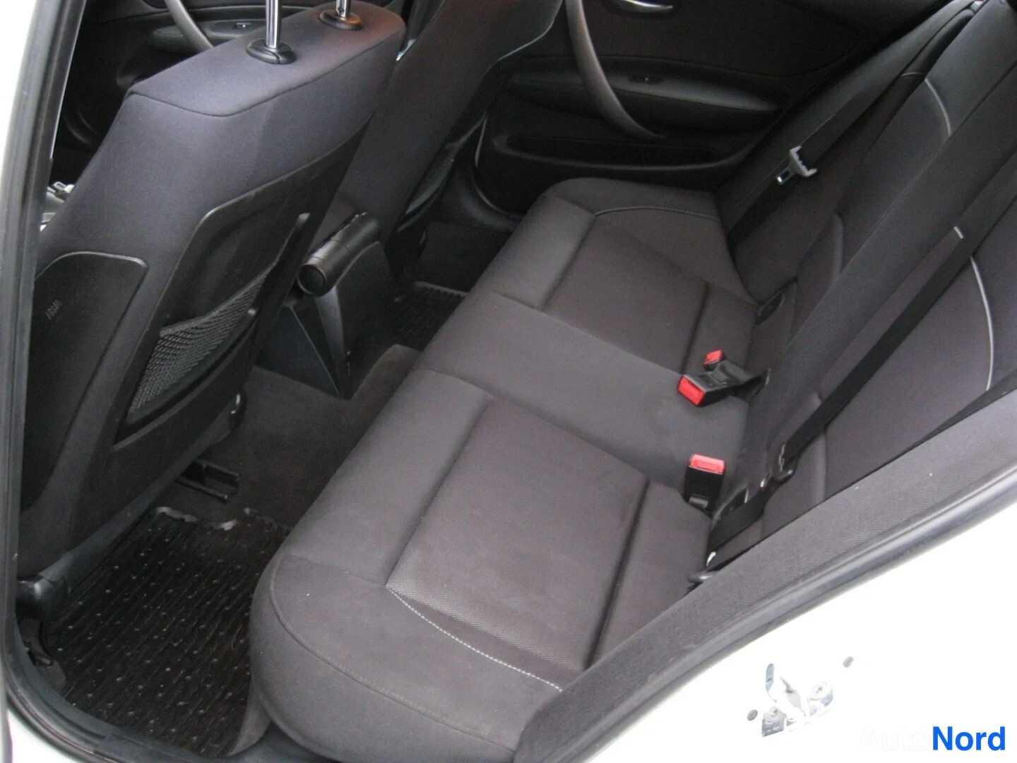 White BMW 116i 2008, photo 6