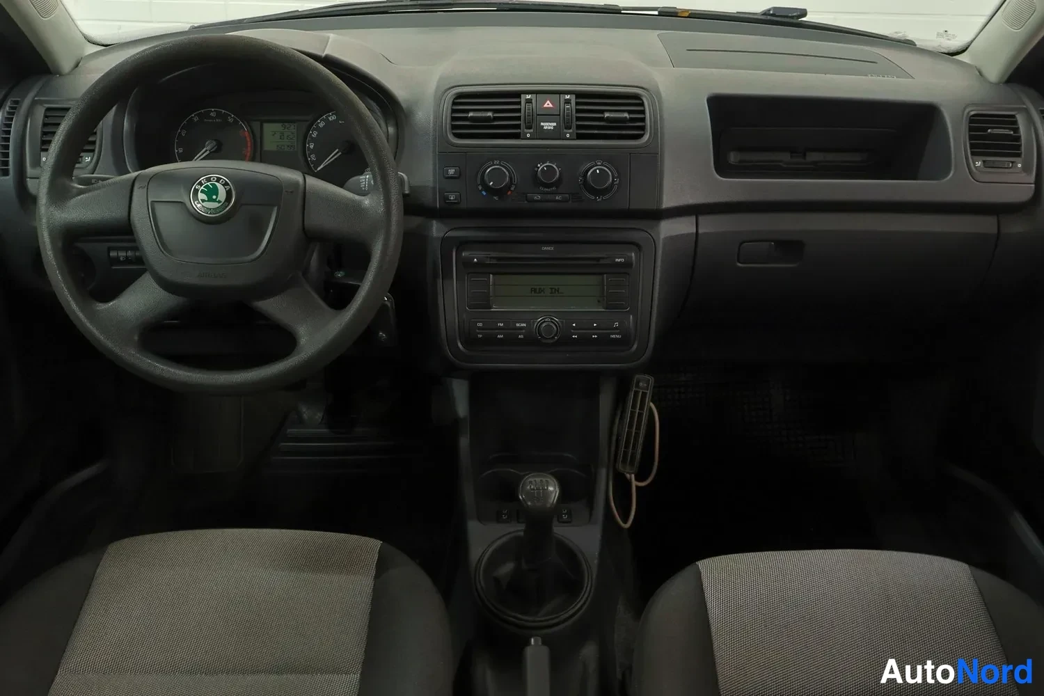 Punainen Skoda Fabia 2009, kuva 17