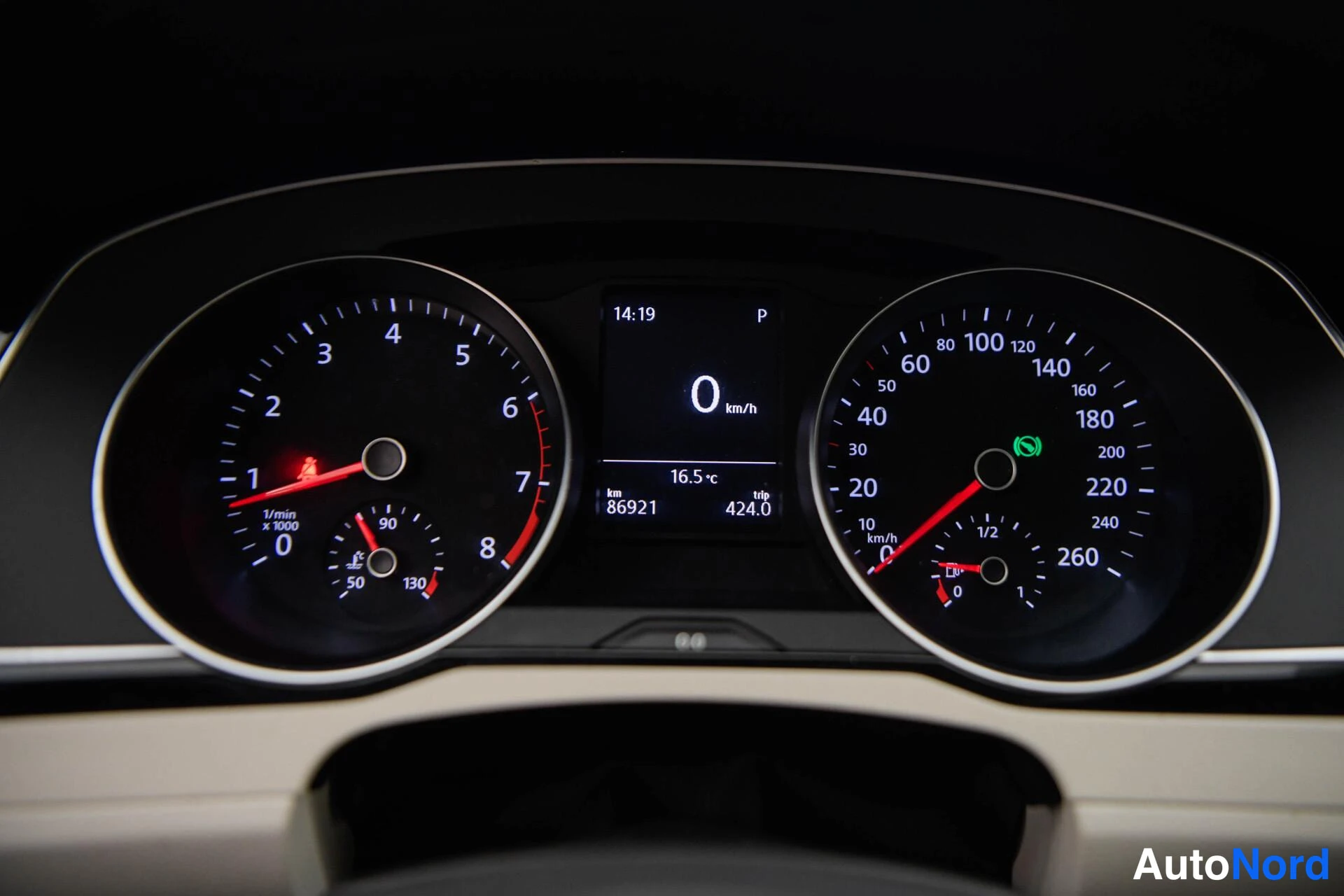 Sininen Volkswagen Passat Variant 2019, yksityiskohta, kuva 20