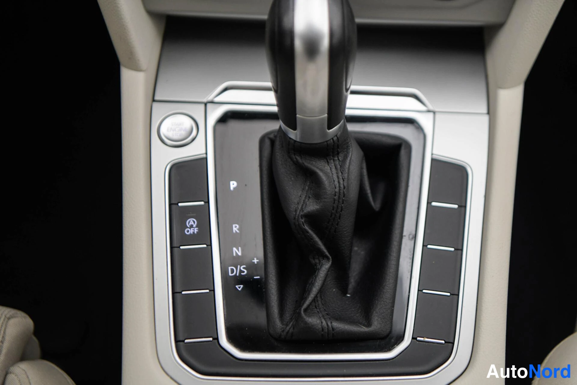 Sininen Volkswagen Passat Variant 2019, yksityiskohta, kuva 23
