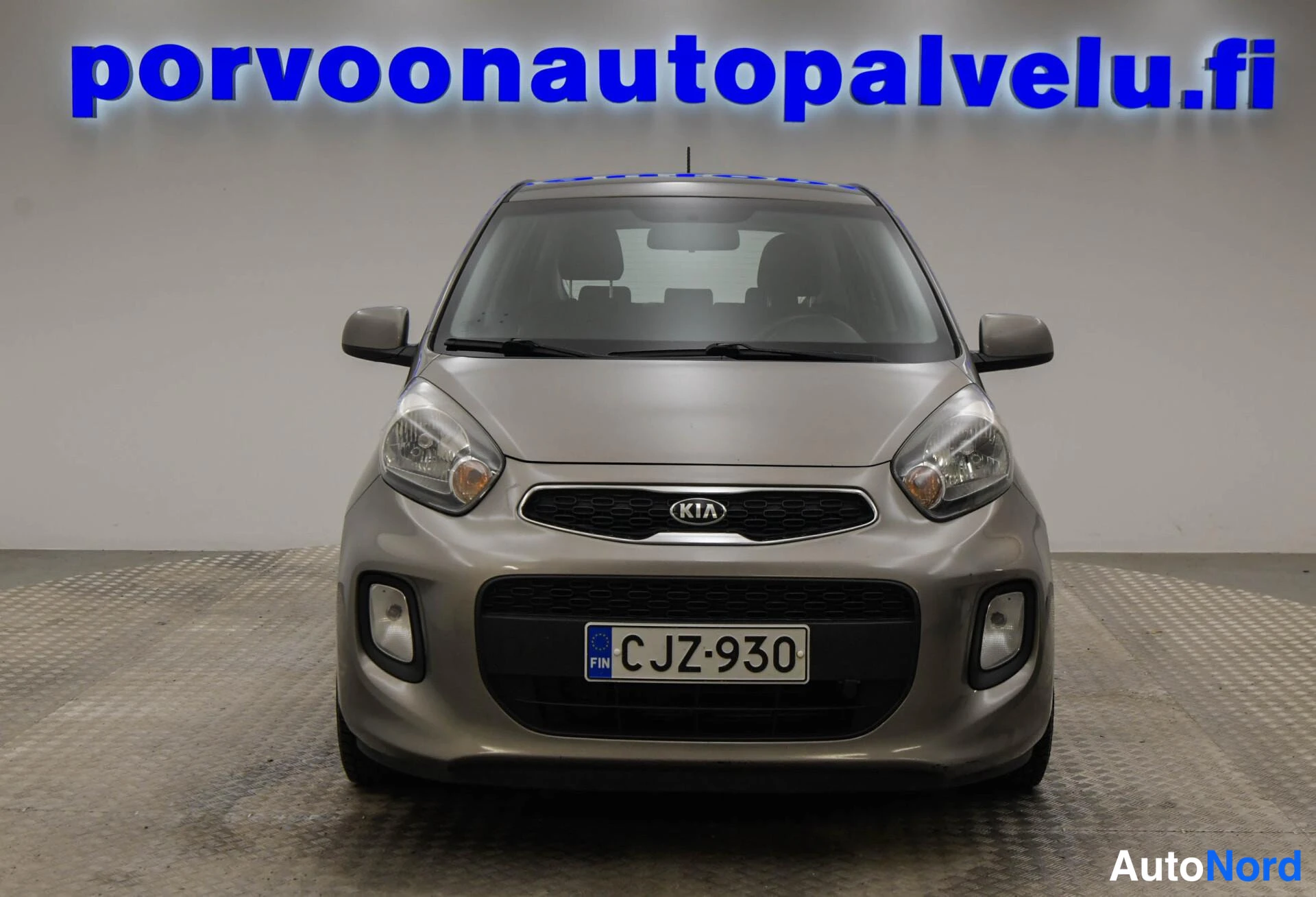 Harmaa Kia Picanto 2015, edestä, kuva 3