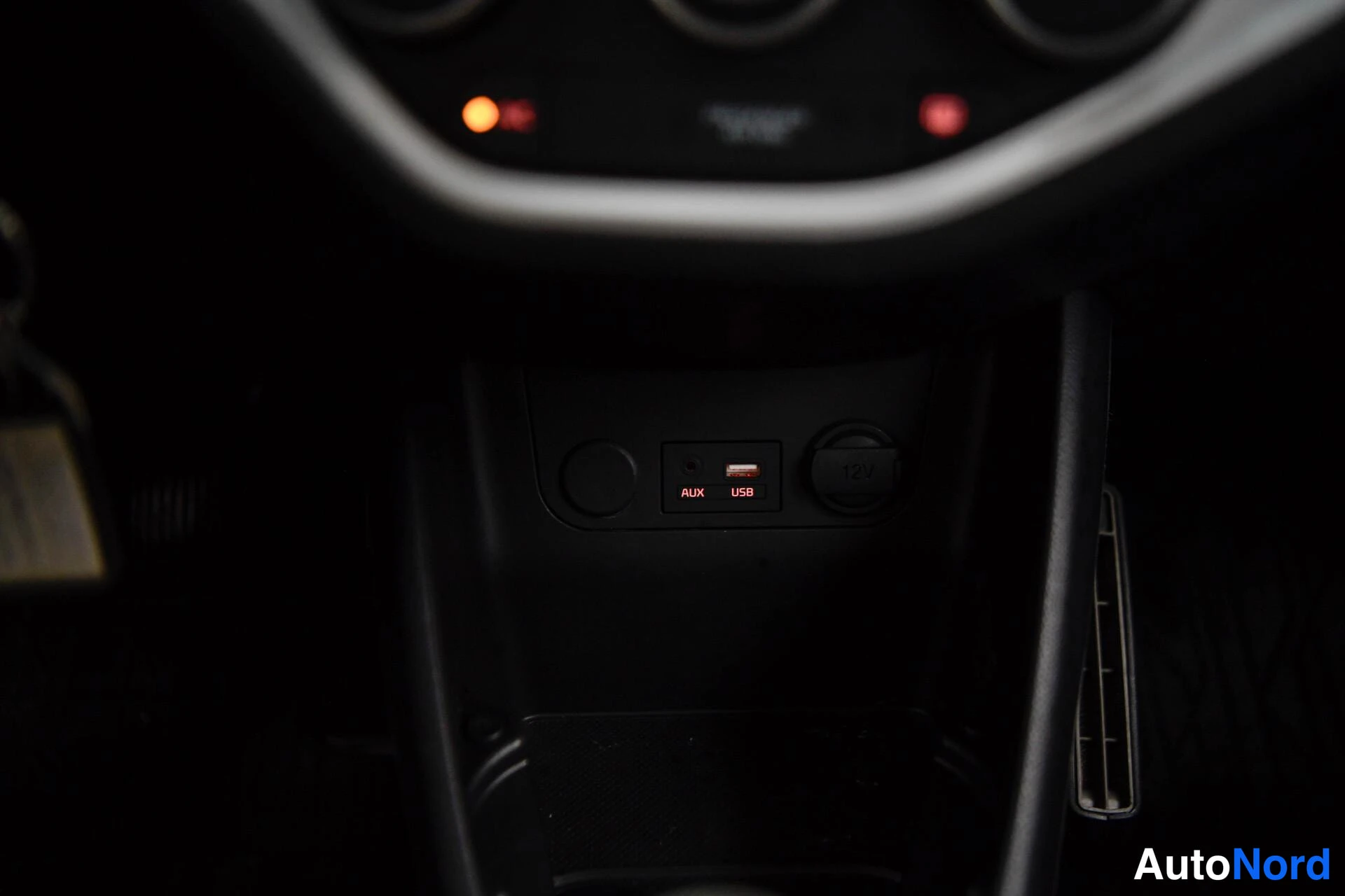 Harmaa Kia Picanto 2015, yksityiskohta, kuva 18