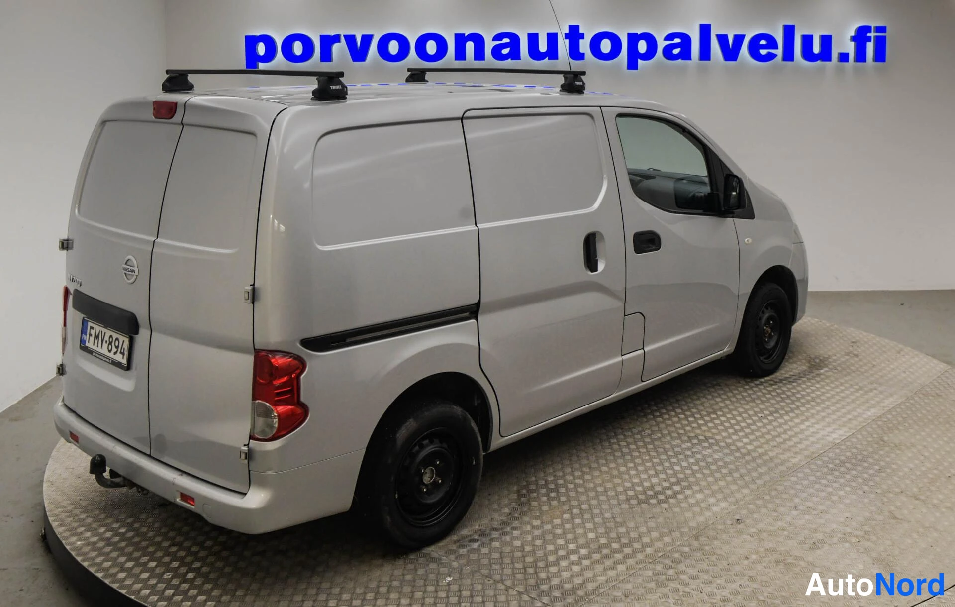 Hopea Nissan NV200 2017, takaviisto, kuva 7