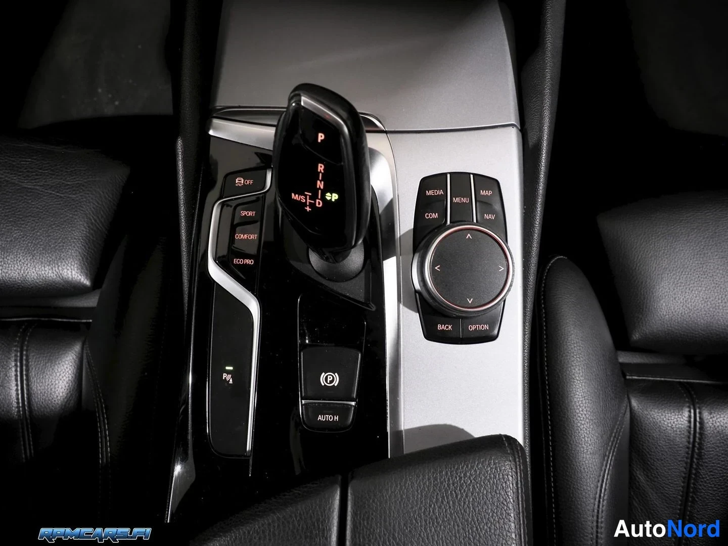 Valkoinen BMW 520d xDrive 2018, kuva 61