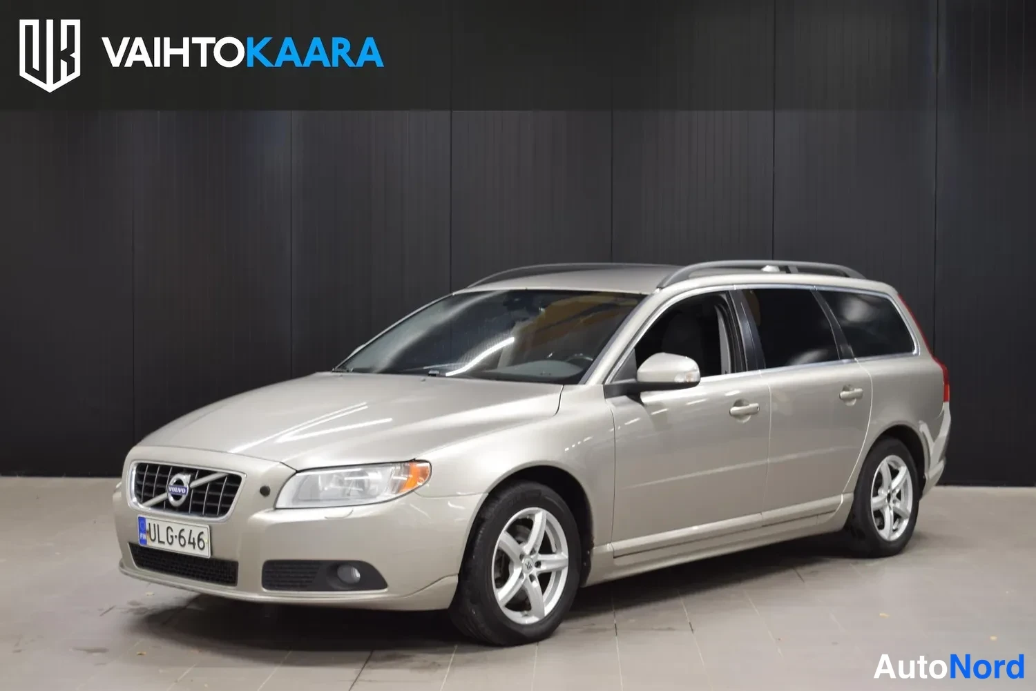 Volvo V70 D3 Momentum Business 2011