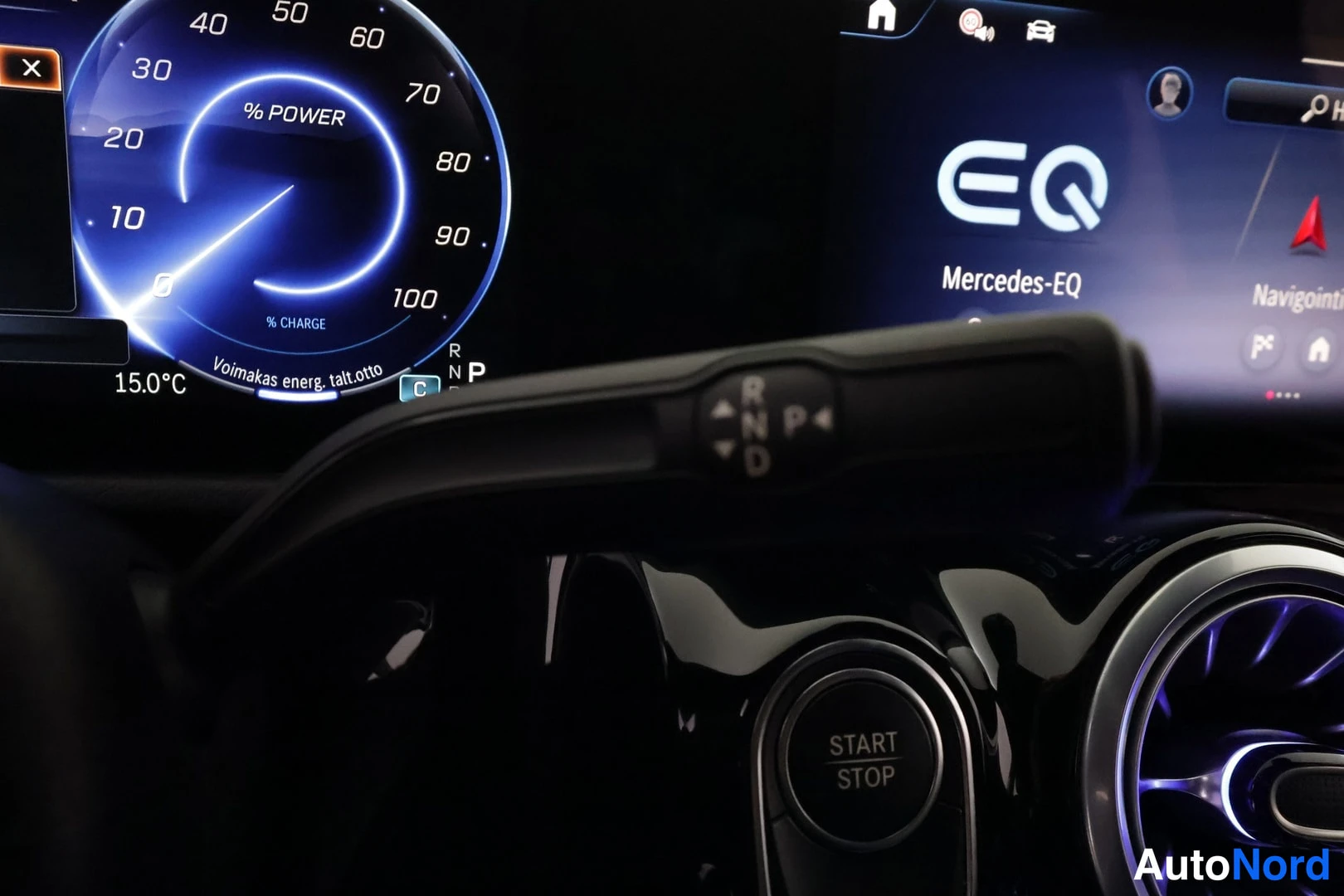 Blå Mercedes-Benz EQA 300 4MATIC 2024, bild 35