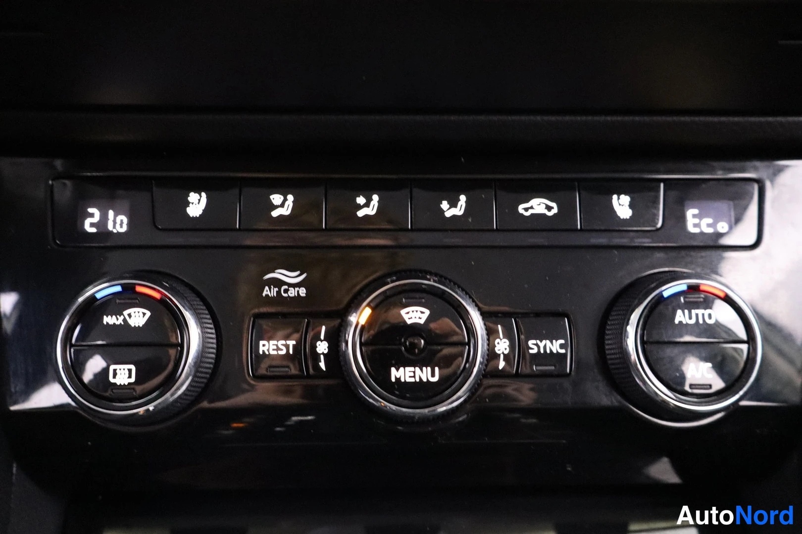Hopea Skoda Superb 2023, yksityiskohta, kuva 24