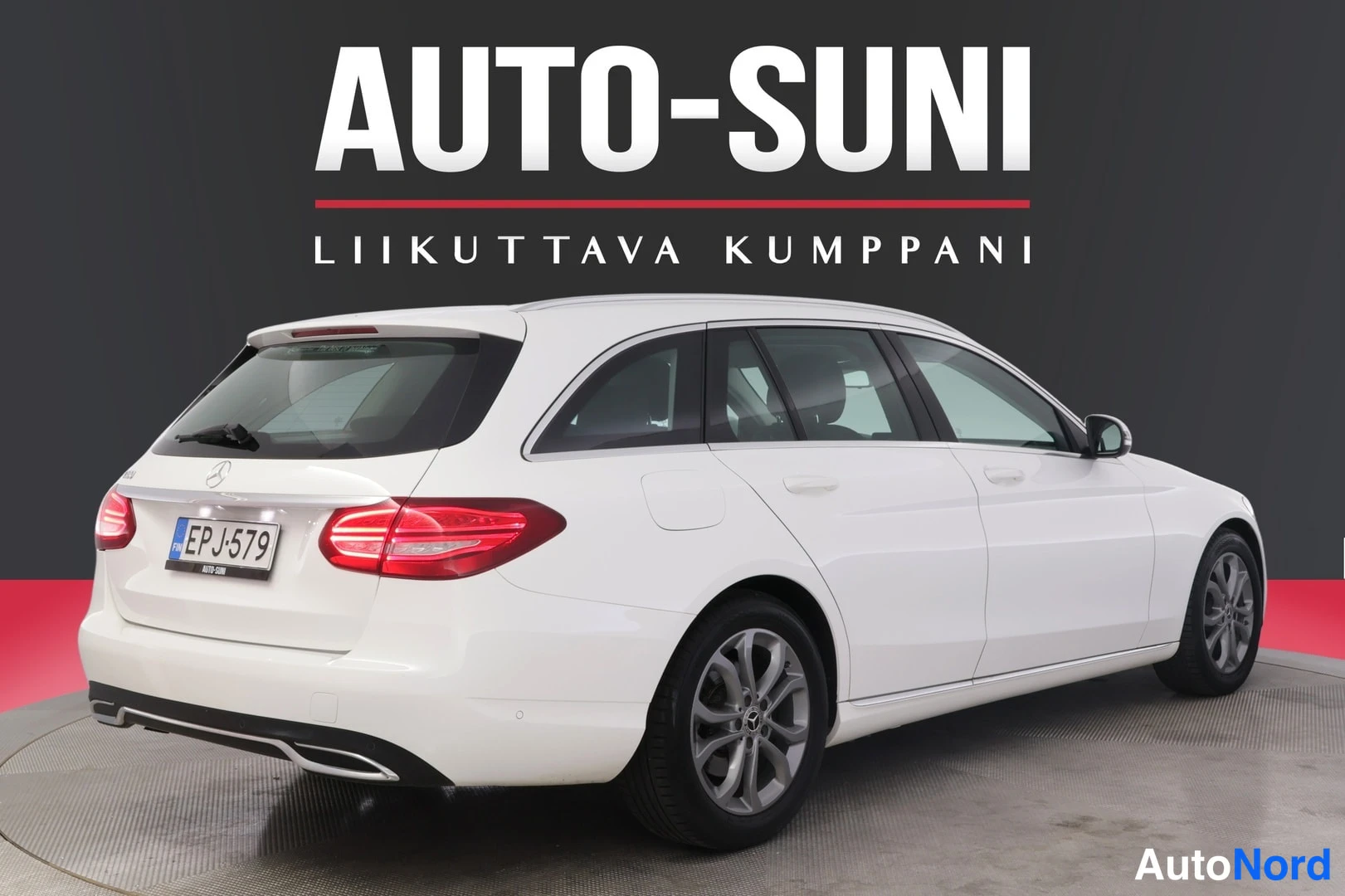 Valkoinen Mercedes-Benz C 2018, takaviisto, kuva 5