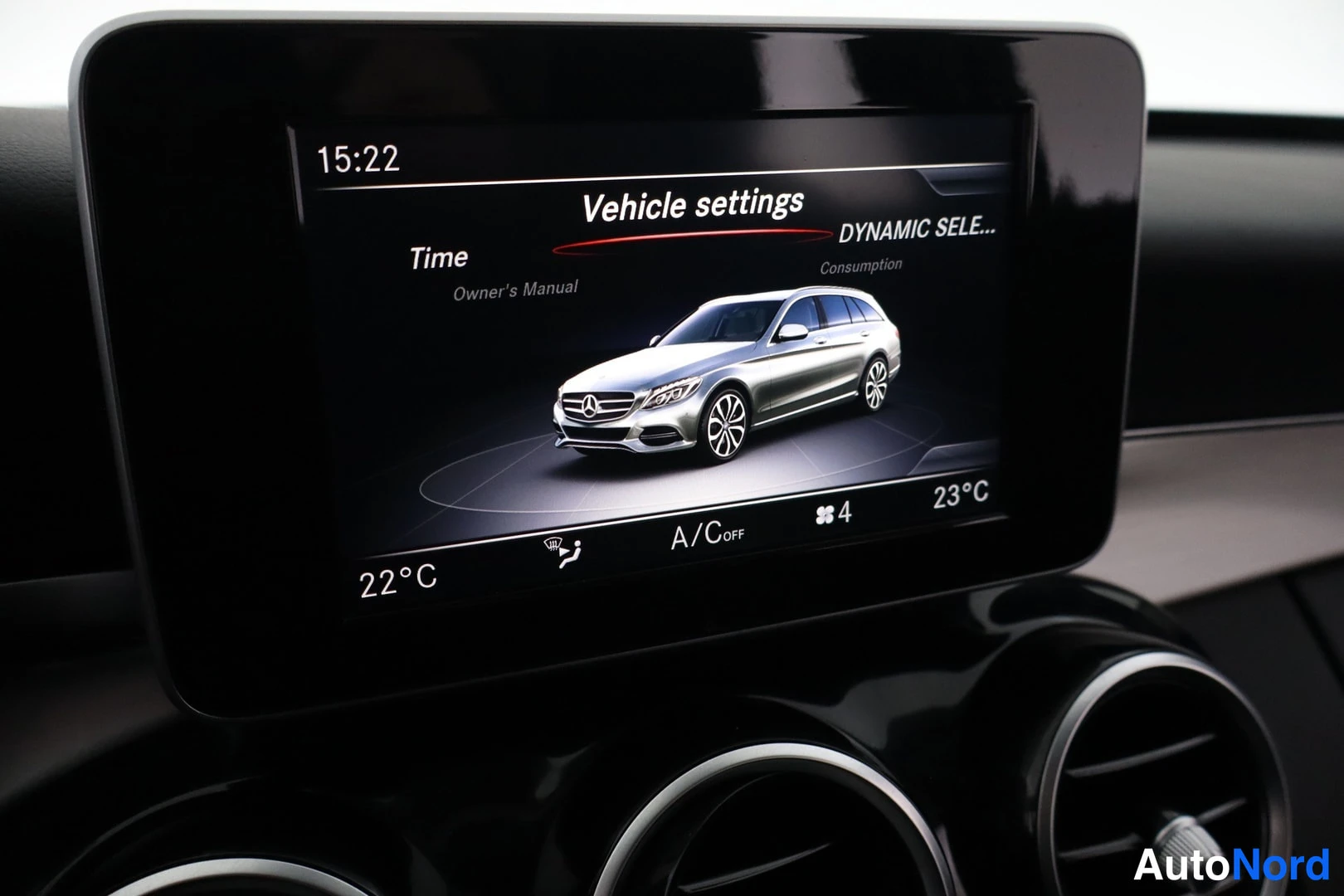 Valkoinen Mercedes-Benz C 2018, kuva 15