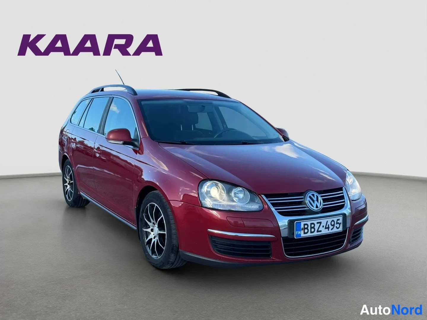 Punainen Volkswagen Golf Variant 2008, etuviisto, keula oikealle, kuva 2