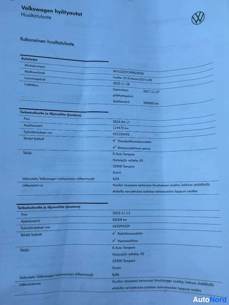 Muu: Volkswagen hyötyautojen huoltotodistus, jossa ajoneuvotiedot ja kaksi tarkastushuoltoa, viimeisin 17.4.2024 mittarilla 119470 km.