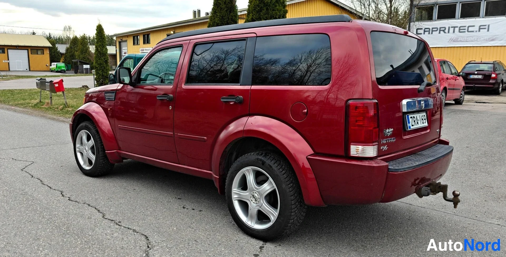 Punainen Dodge Nitro 2007, takaviisto, kuva 8