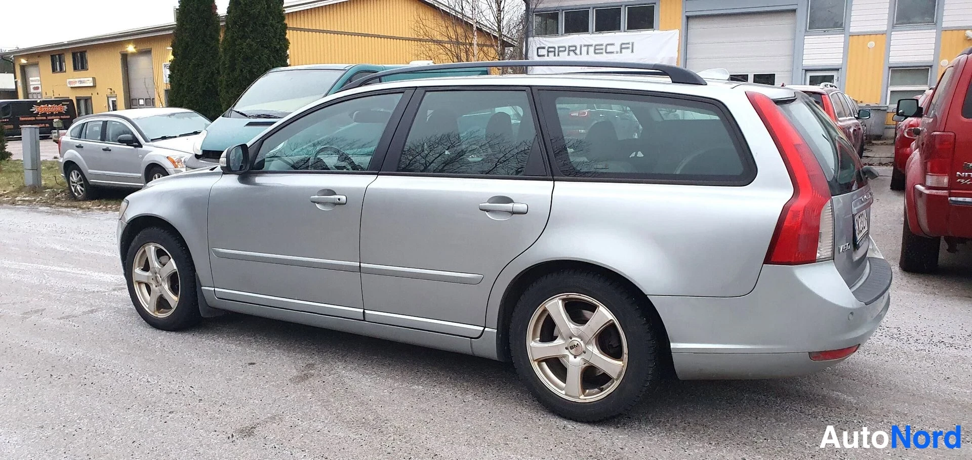Hopea Volvo V50 2010, takaviisto, kuva 5
