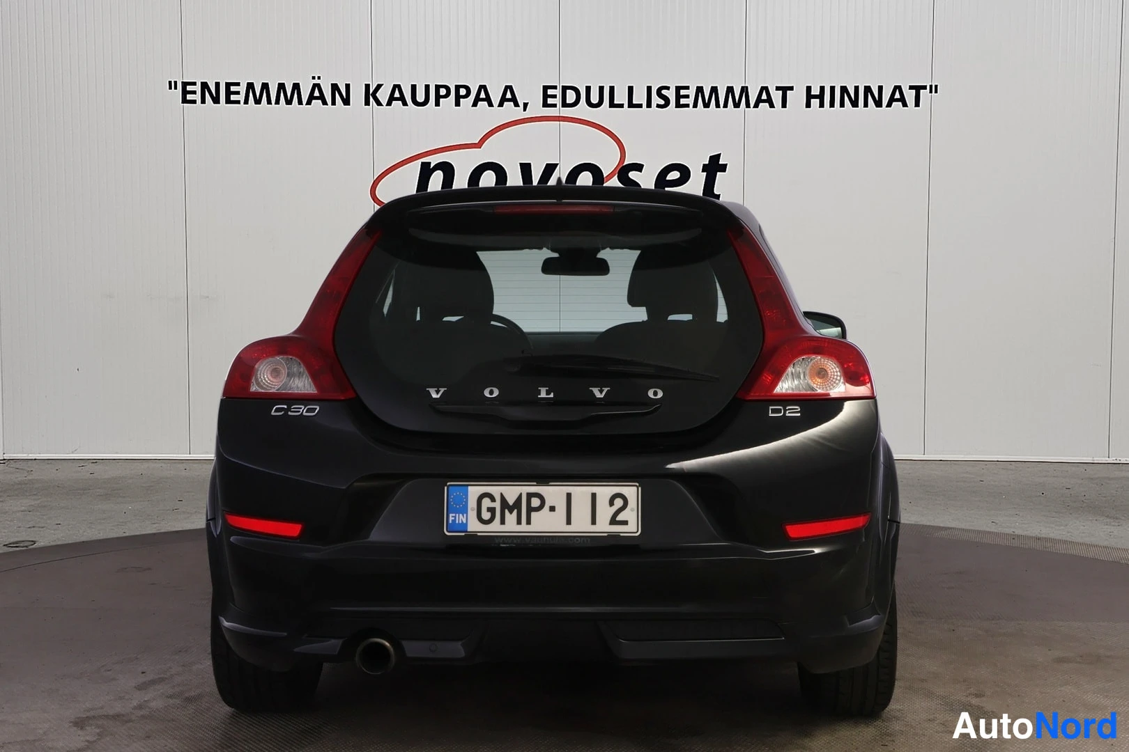 Musta Volvo C30 2012, takaa, kuva 10