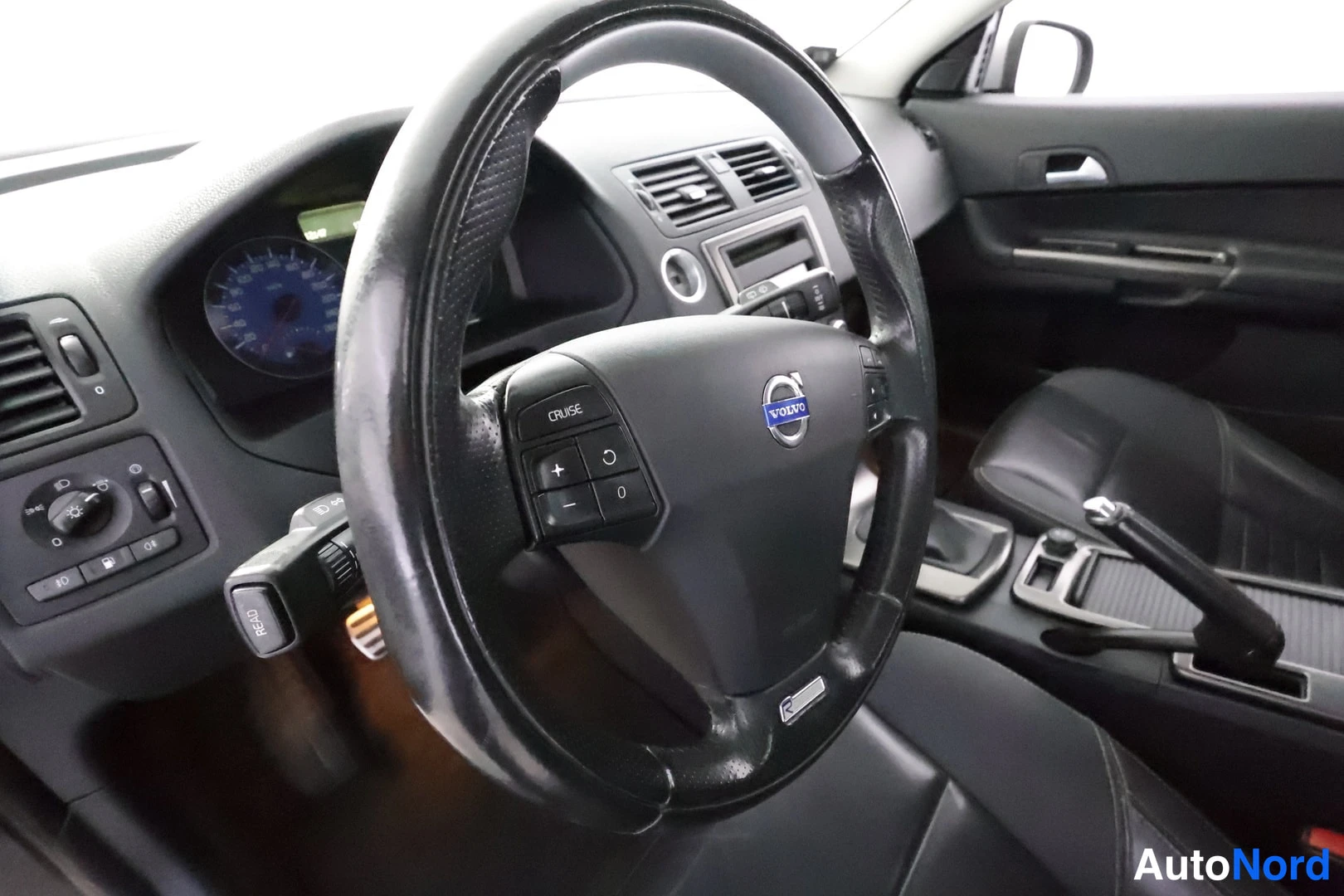 Musta Volvo C30 2012, yksityiskohta, kuva 13