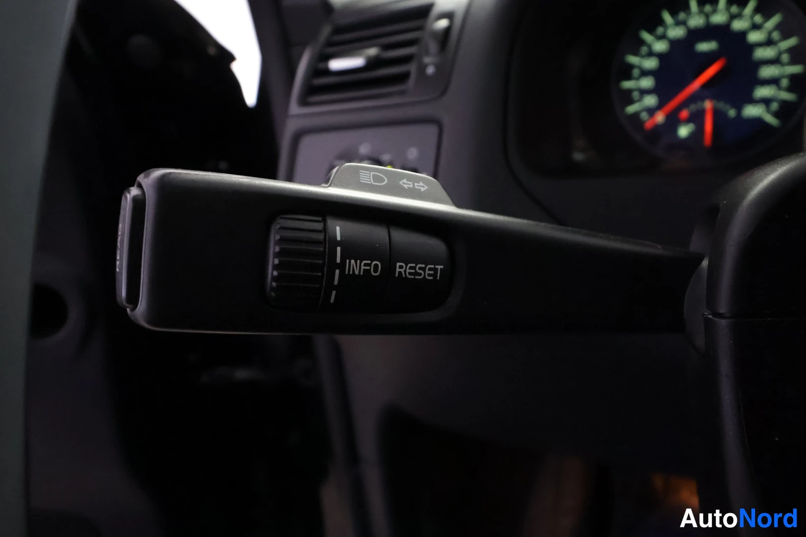 Musta Volvo C30 2012, kuva 27