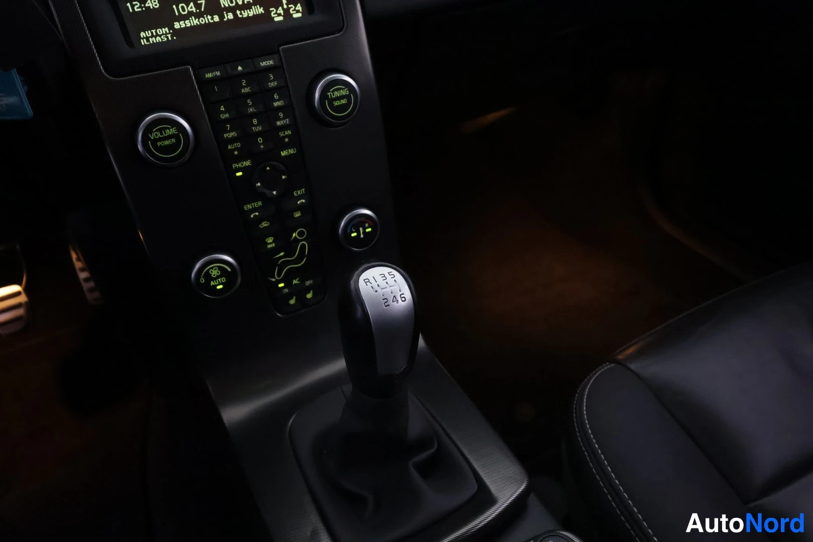 Musta Volvo C30 2012, kuva 31