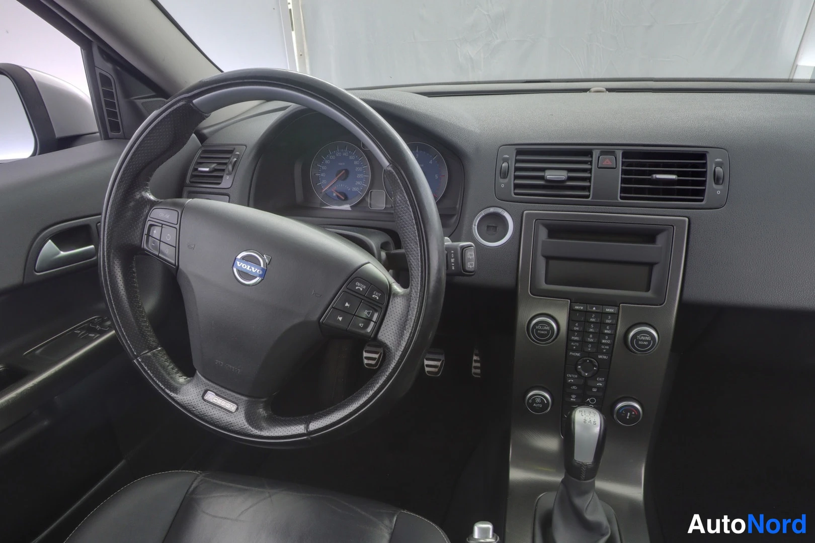 Musta Volvo C30 2012, kuva 28