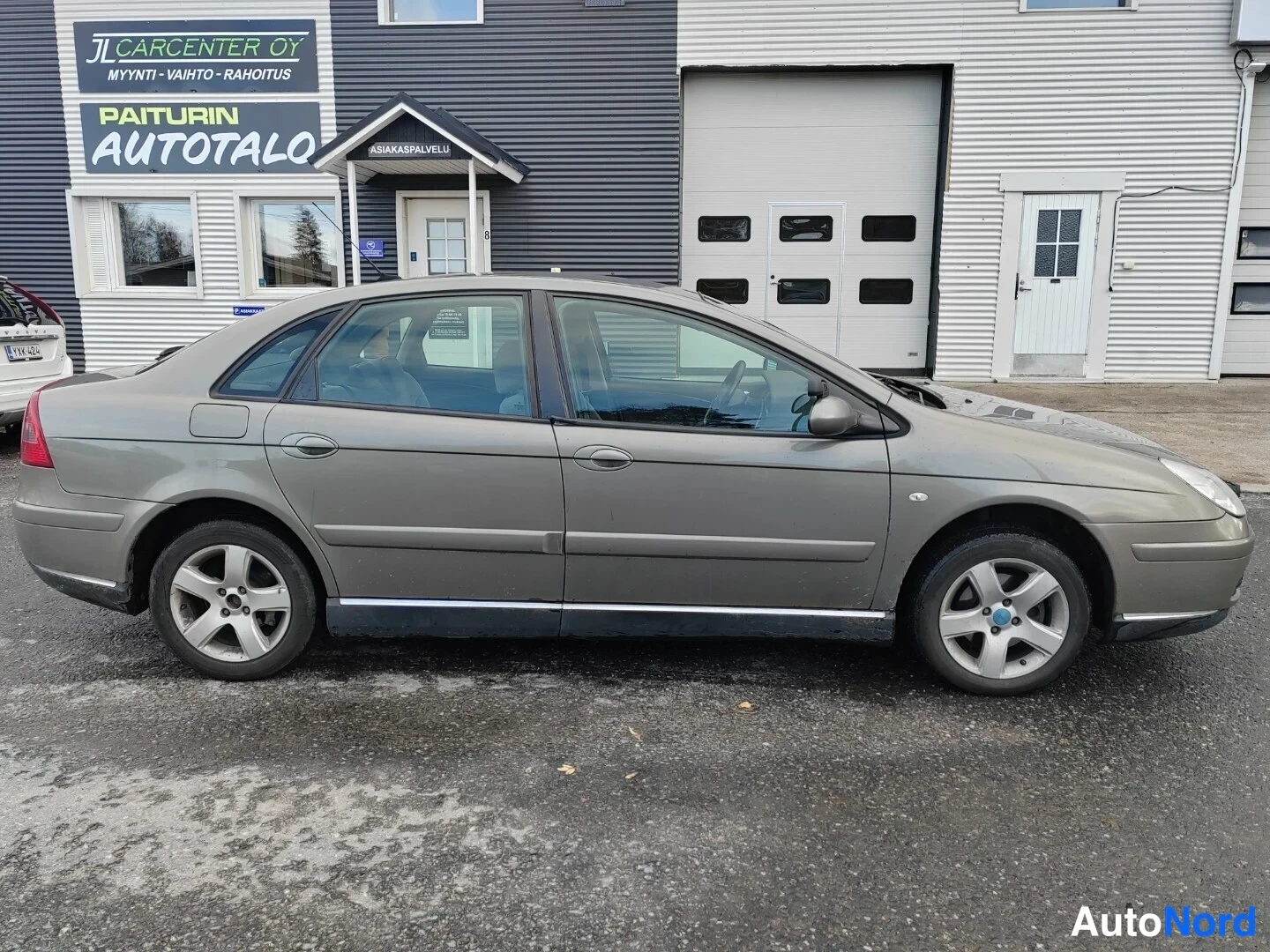 Beige Citroen C5 2007, etuviisto, keula oikealle, kuva 4