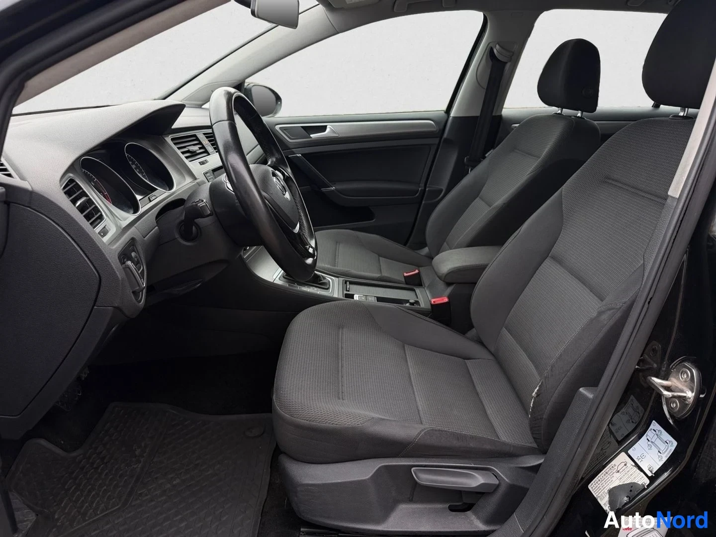 Musta Volkswagen Golf Variant 2014, kuva 9