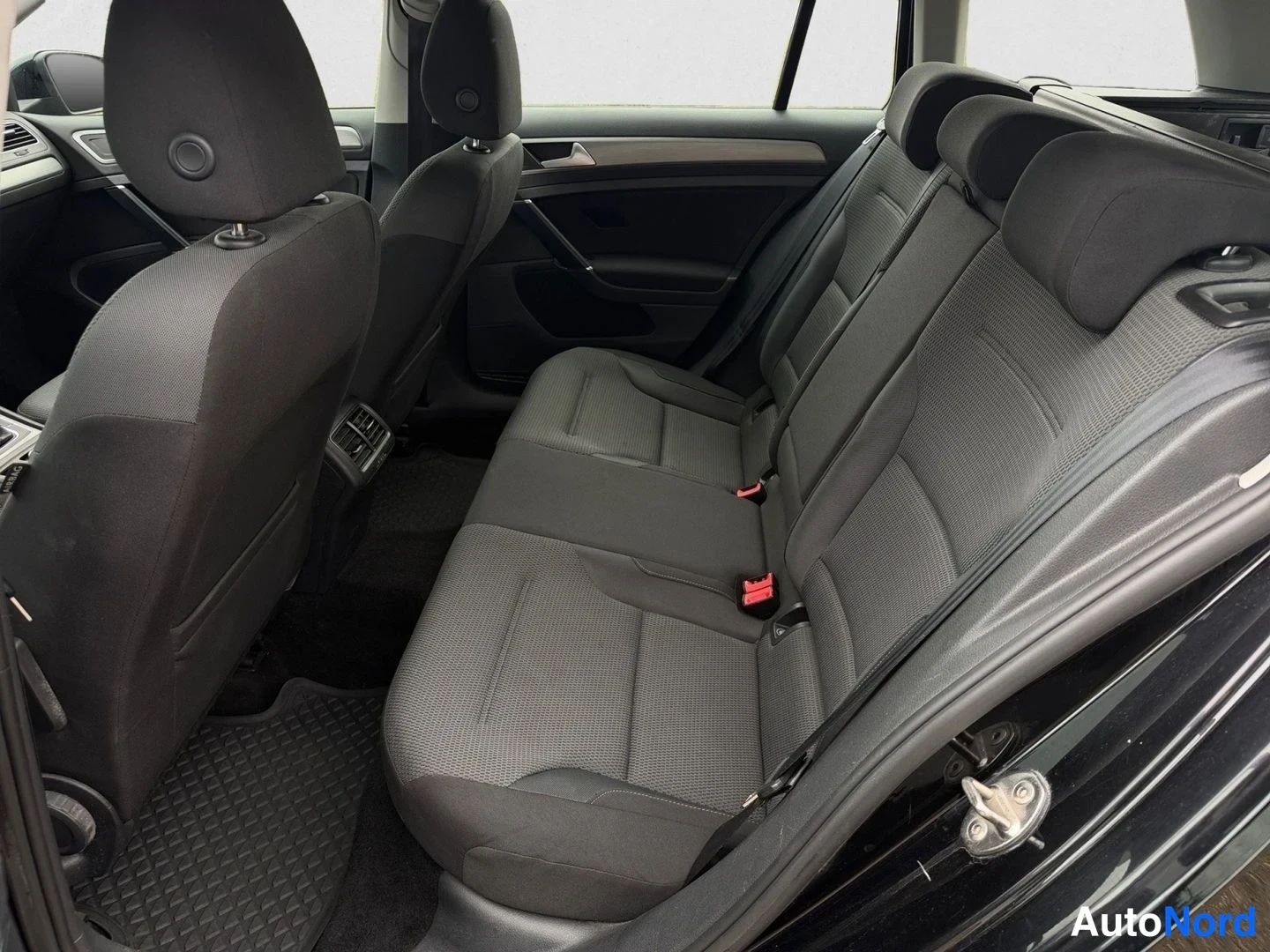 Musta Volkswagen Golf Variant 2014, kuva 19
