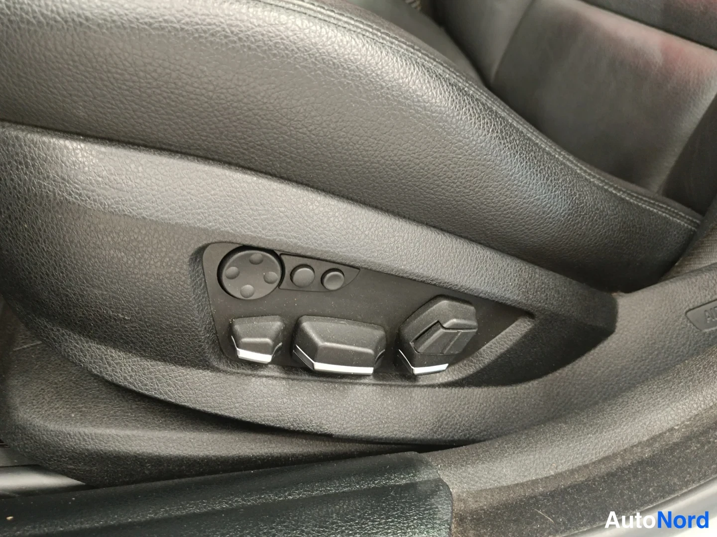 Grey BMW 525d xDrive 2013, detail, photo 13