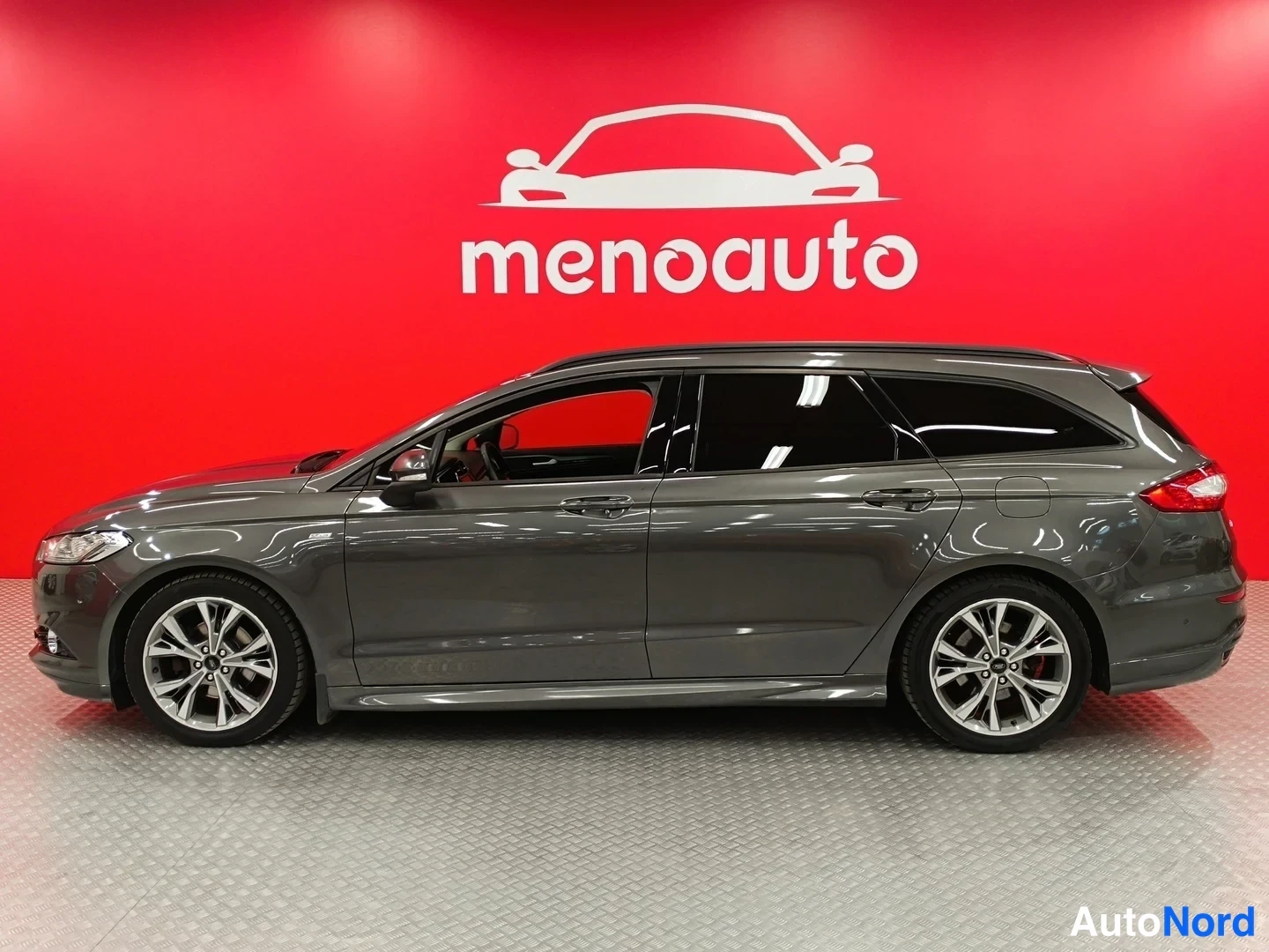 Harmaa Ford Mondeo 2017, takaviisto, kuva 4