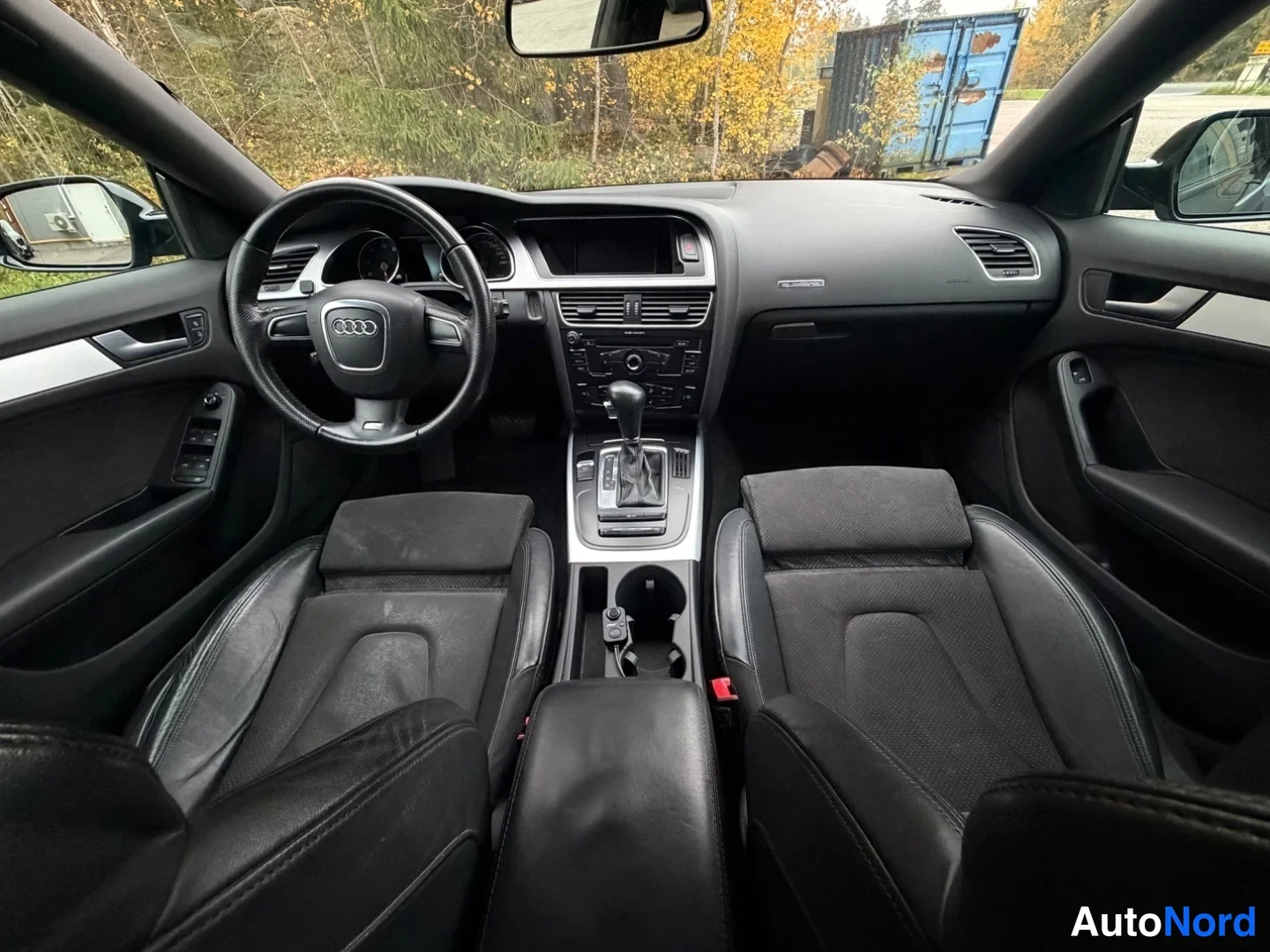 Musta Audi A5 Sportback 2011, yksityiskohta, kuva 15