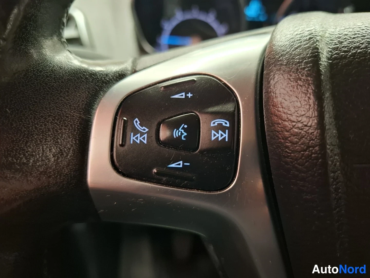 White Ford EcoSport 2017, detail, photo 15