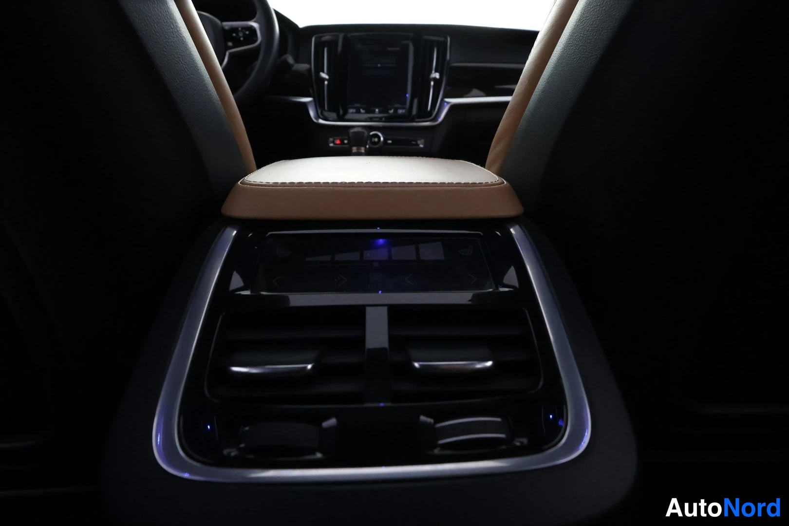 Hopea Volvo V90 2016, yksityiskohta, kuva 39
