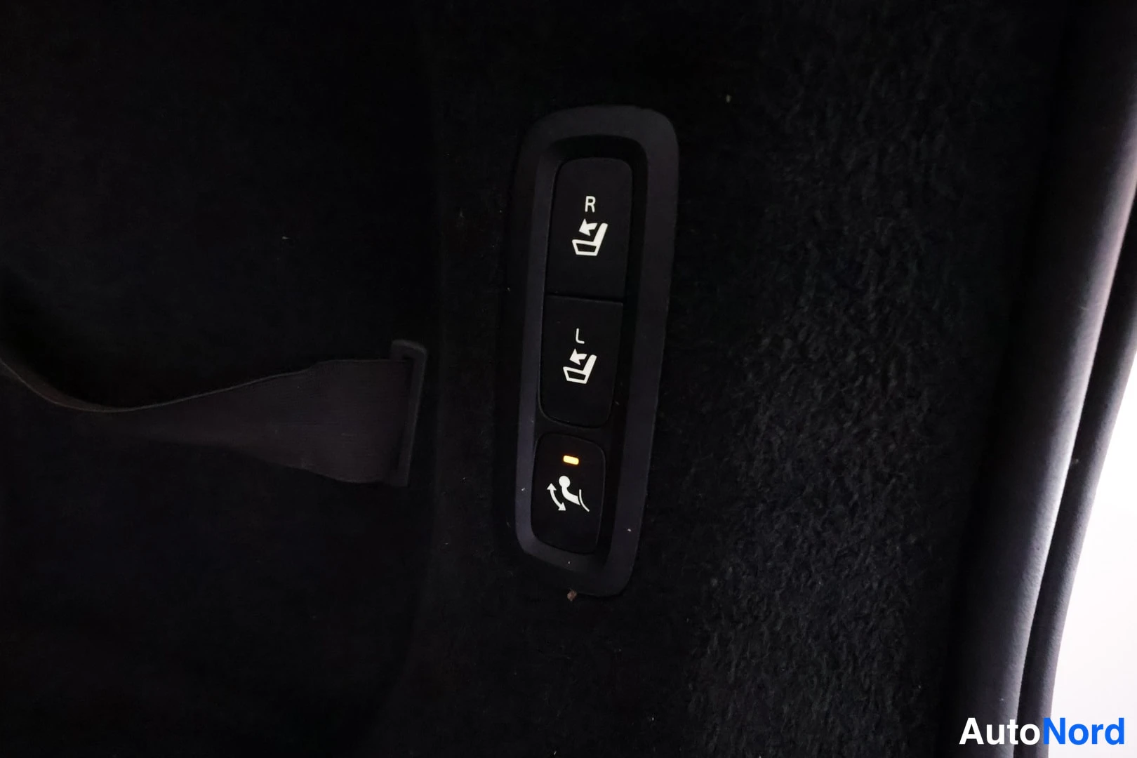 Hopea Volvo V90 2016, yksityiskohta, kuva 40