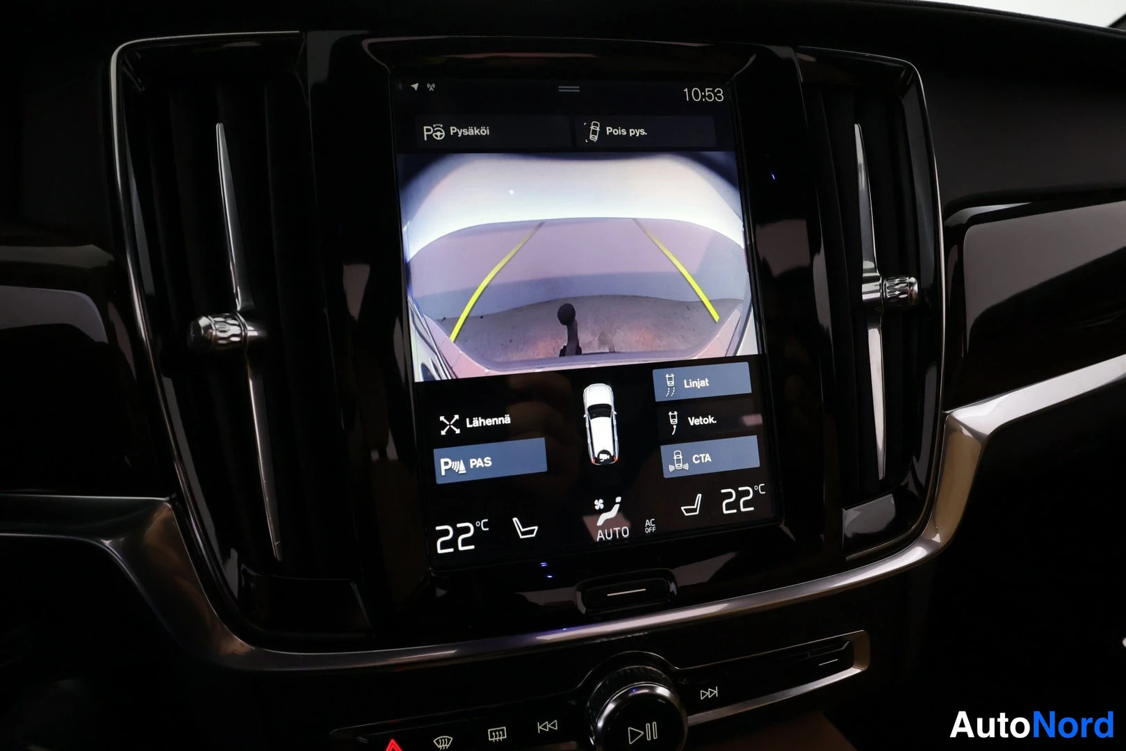 Hopea Volvo V90 2016, ohjaamo, kuva 14